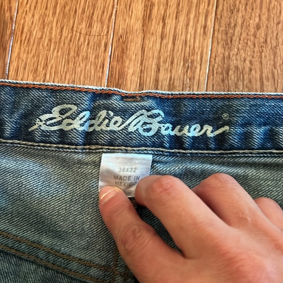 Eddie Bauer Men’s Denim Medium Wash Relaxed Fit Jeans Size 36 x 32 - Picture 2 of 6